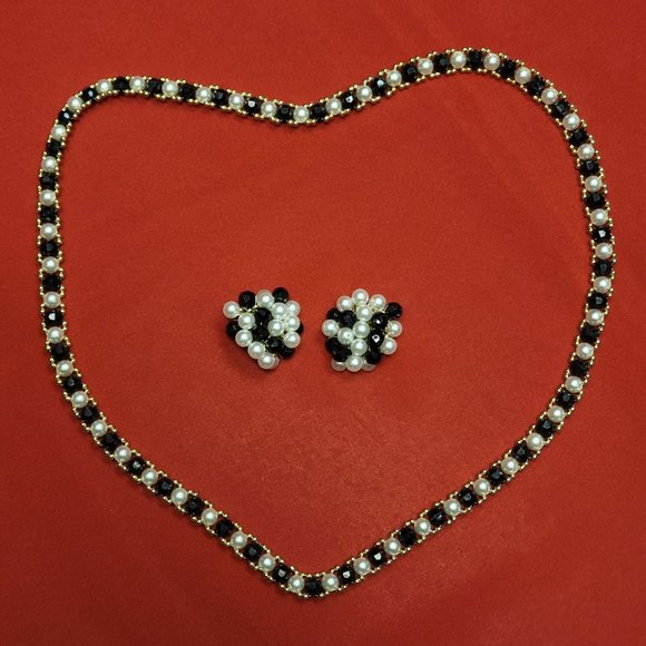 Vintage Black Beads and Faux Pearl Toggle Necklace Earrings Set - Picture 1 of 11